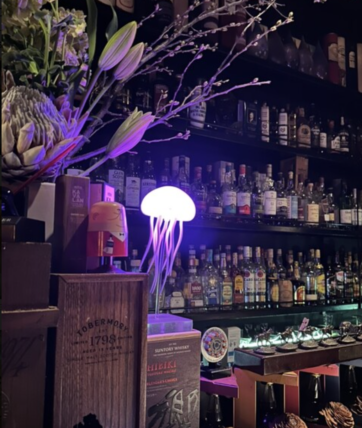 THE SECOND PRESS BAR 内観